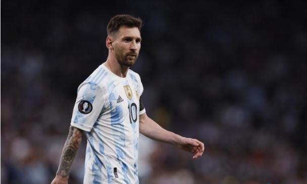 官方：恩佐、阿尔瓦雷斯、朱利亚诺和莫利纳退出阿根廷大名单